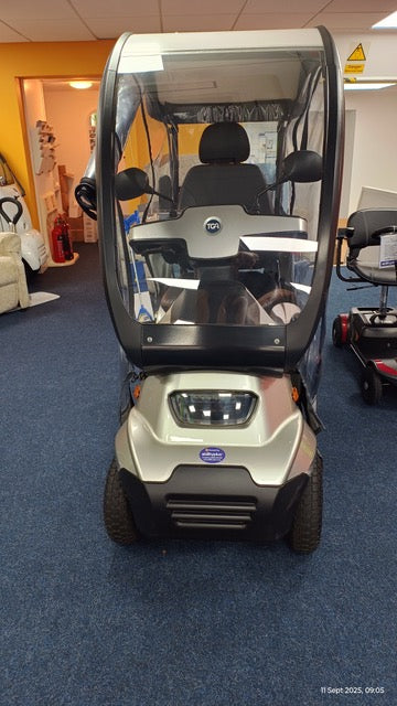 TGA Breeze S4 with canopy (used)